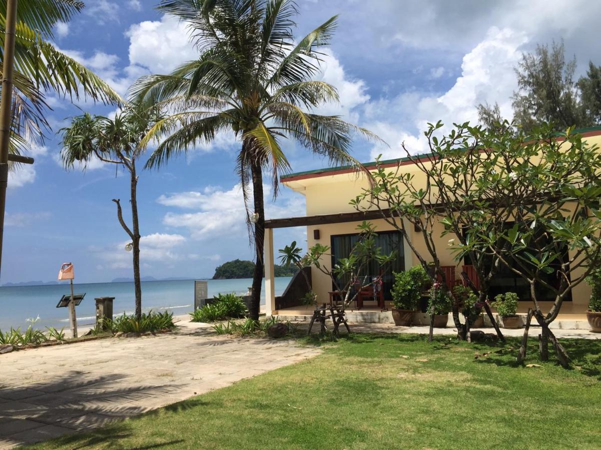 Bungalow with Sea View
