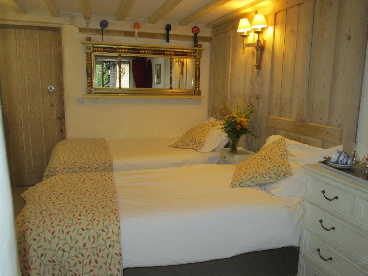 Standard Twin Room with Garden View