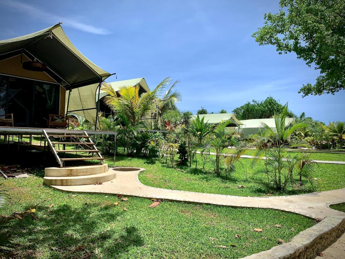 Deluxe Double Room with Balcony and Sea View