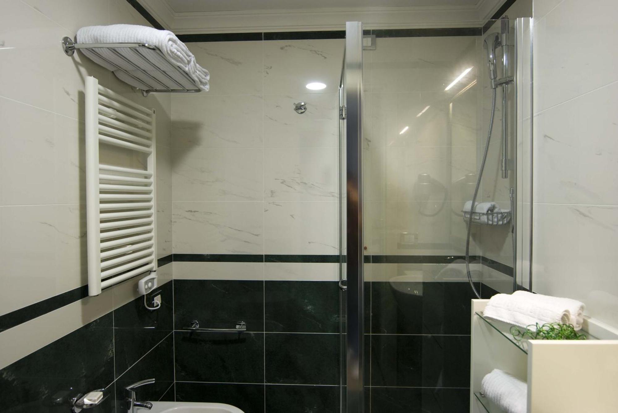 Classic Triple Room,1181505955:JPEG