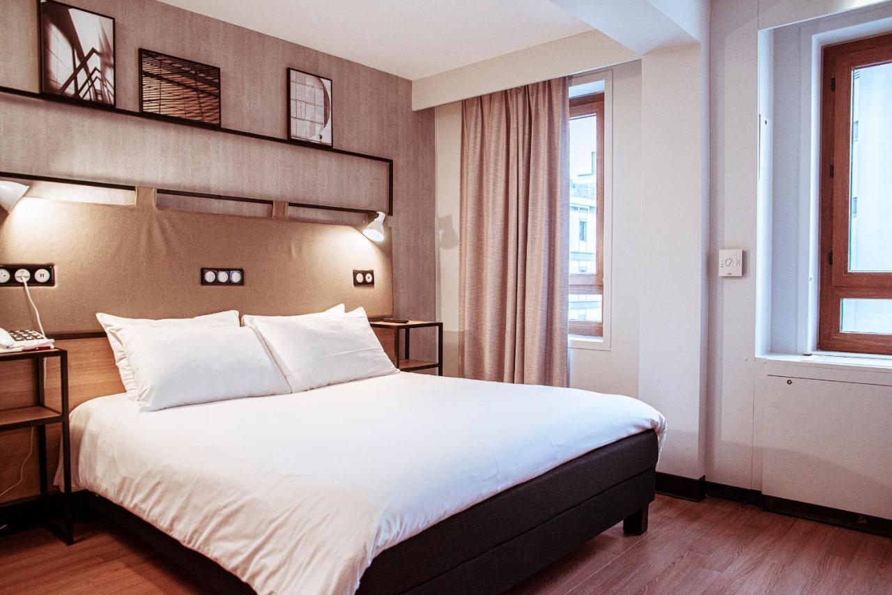 Standard One Double Bed,972155356:JPEG