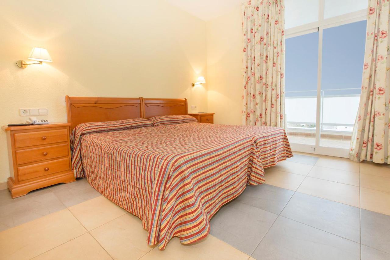 Chambre Double (2 Adultes + 1 Enfant)
