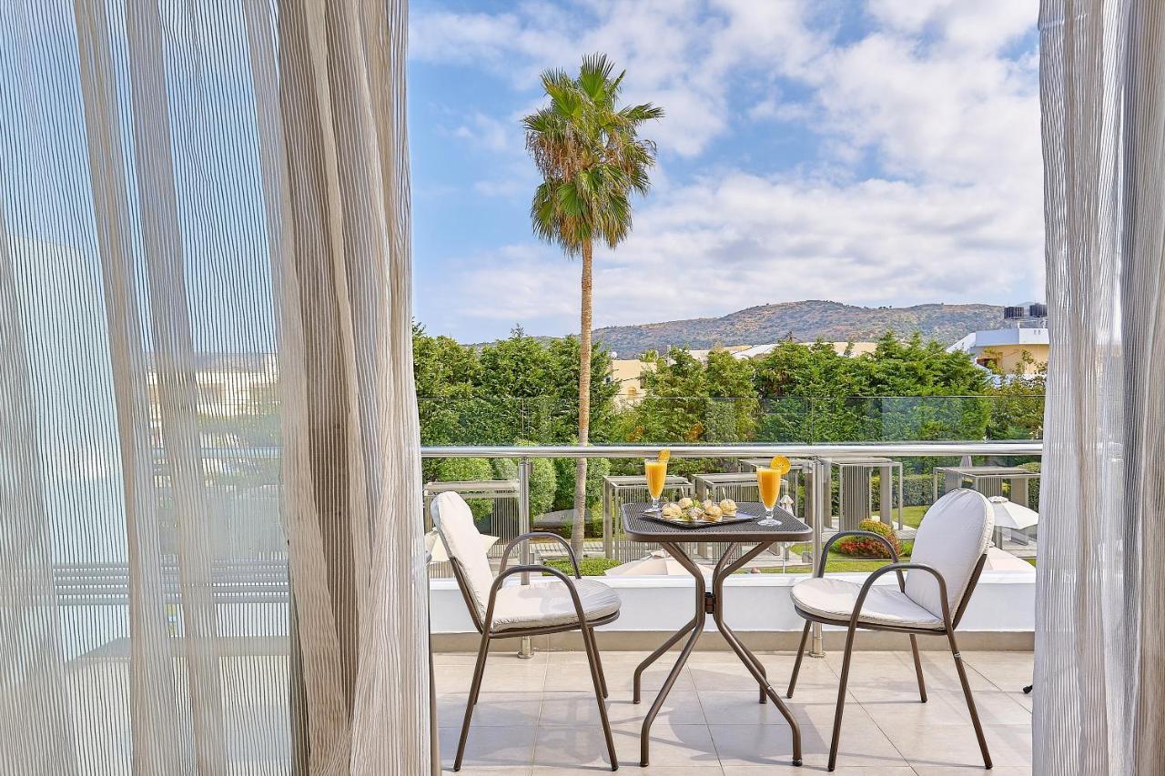 Superior Double or Twin Room with Pool View