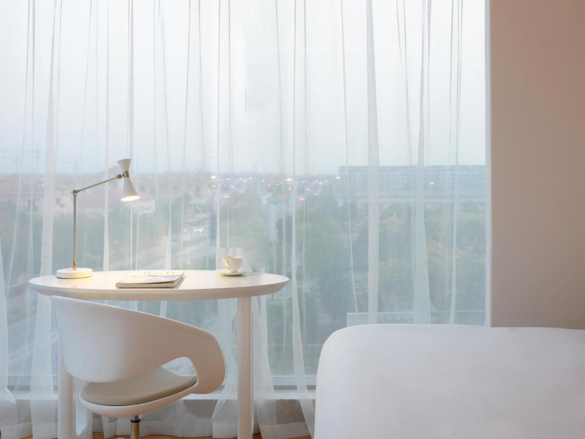 Luxury Suite