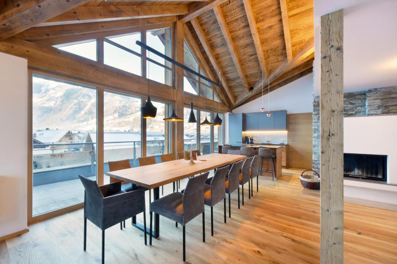 Four-Bedroom Penthouse Apartment