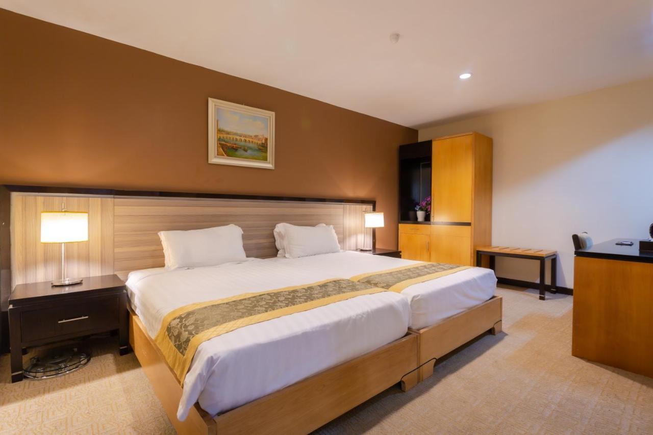 Standard Double Room (Combined Bed, No Window)