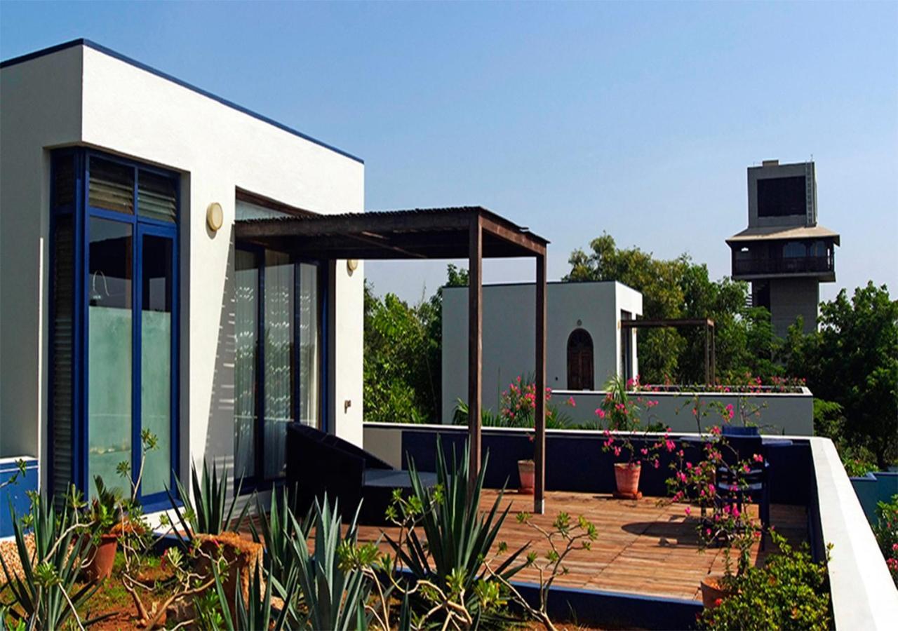A/c Suite