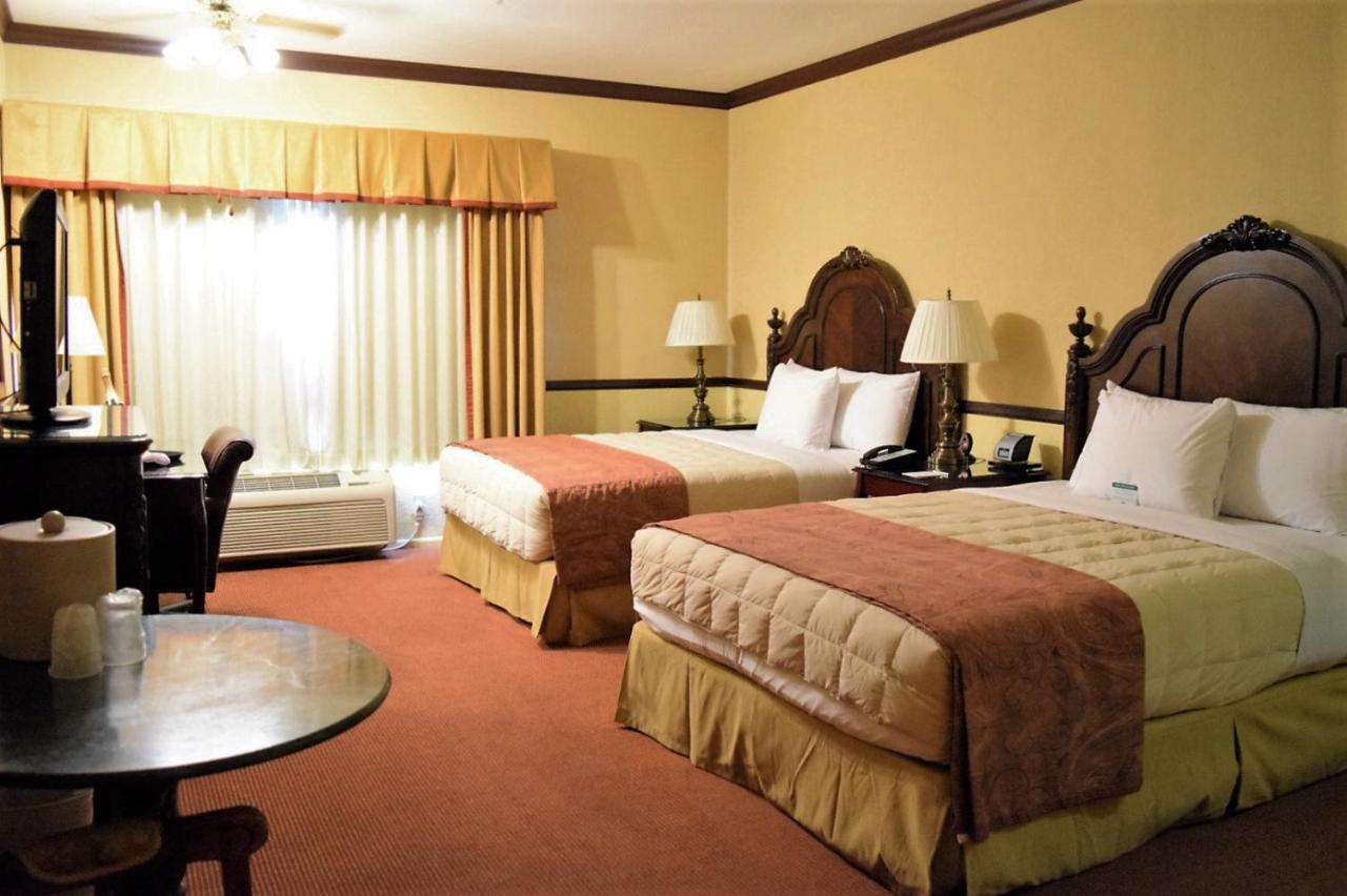 Queen Room with Two Queen Beds - Disability Access
