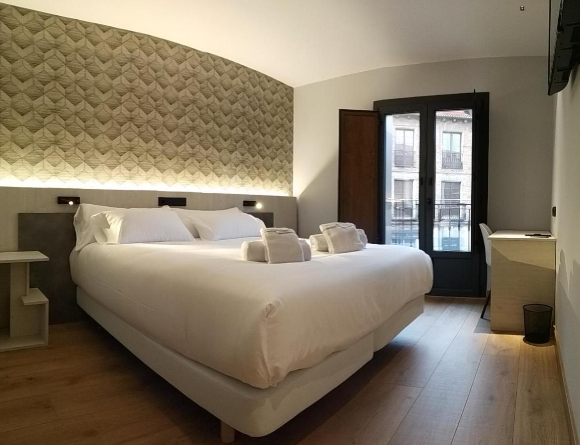 Luxe Kamer met 1 of 2 Bedden en Balkon