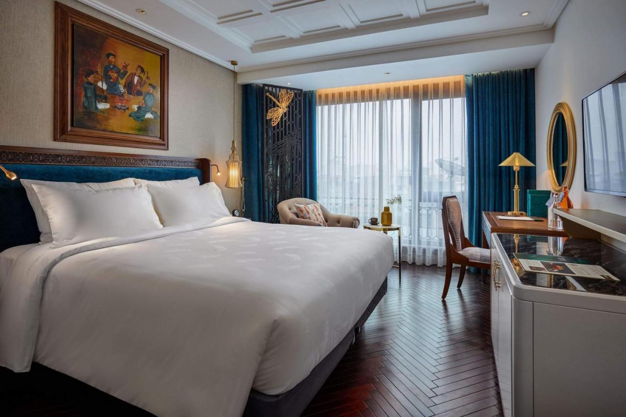 Grand Deluxe Room