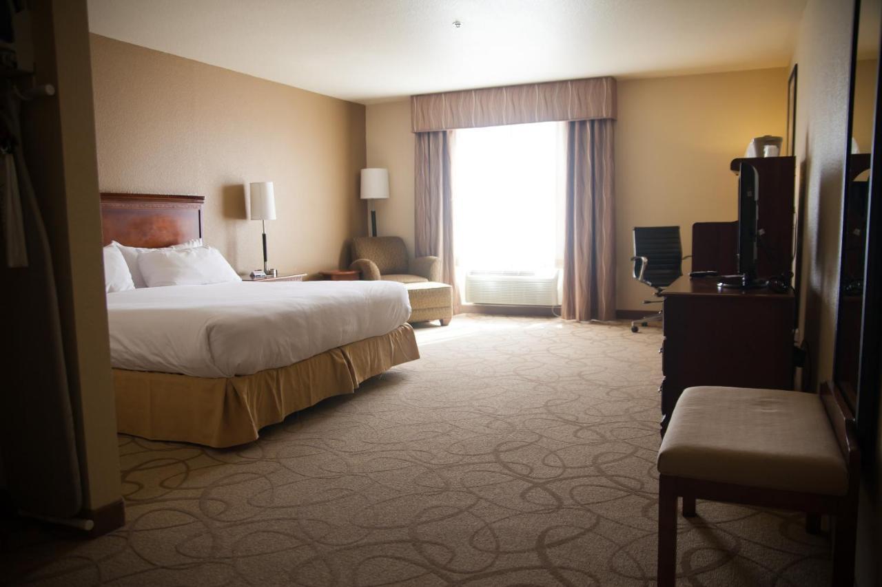Standard King Room - Accessible
