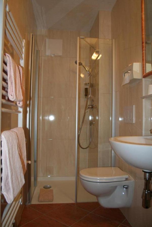 Dreibettzimmer