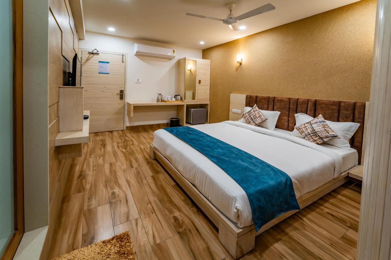 Superior Double Room,977230324:JPEG