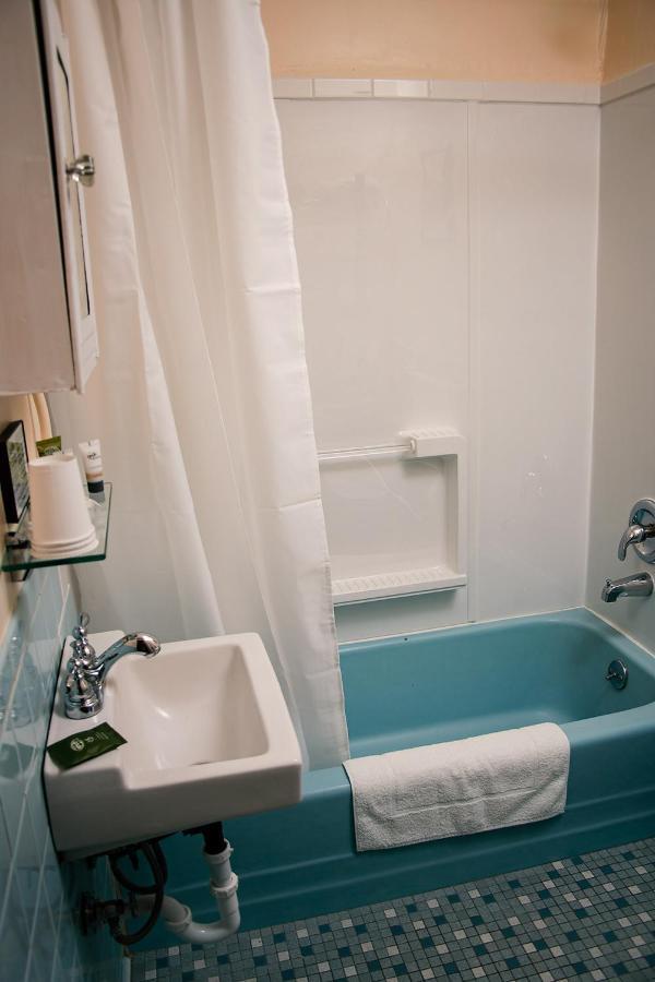 Queen Suite