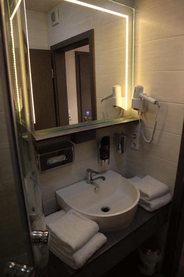 Single Room with Bathroom