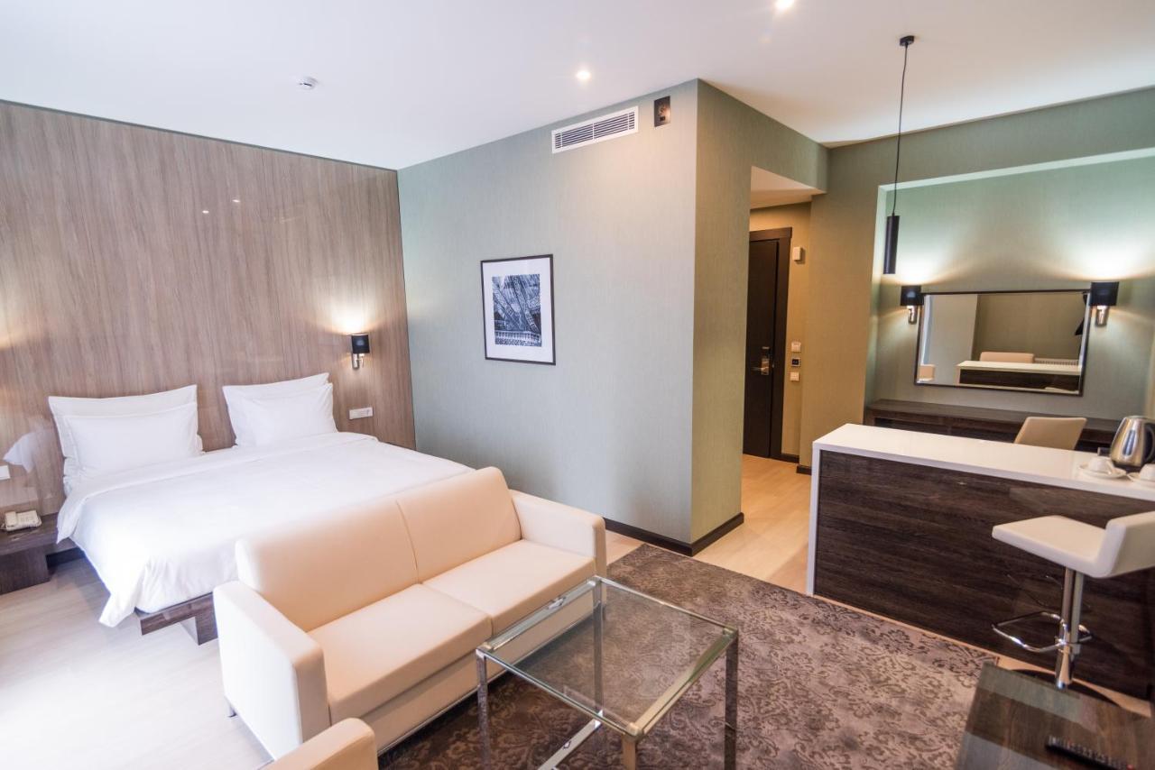 Deluxe Room,977656723:JPEG