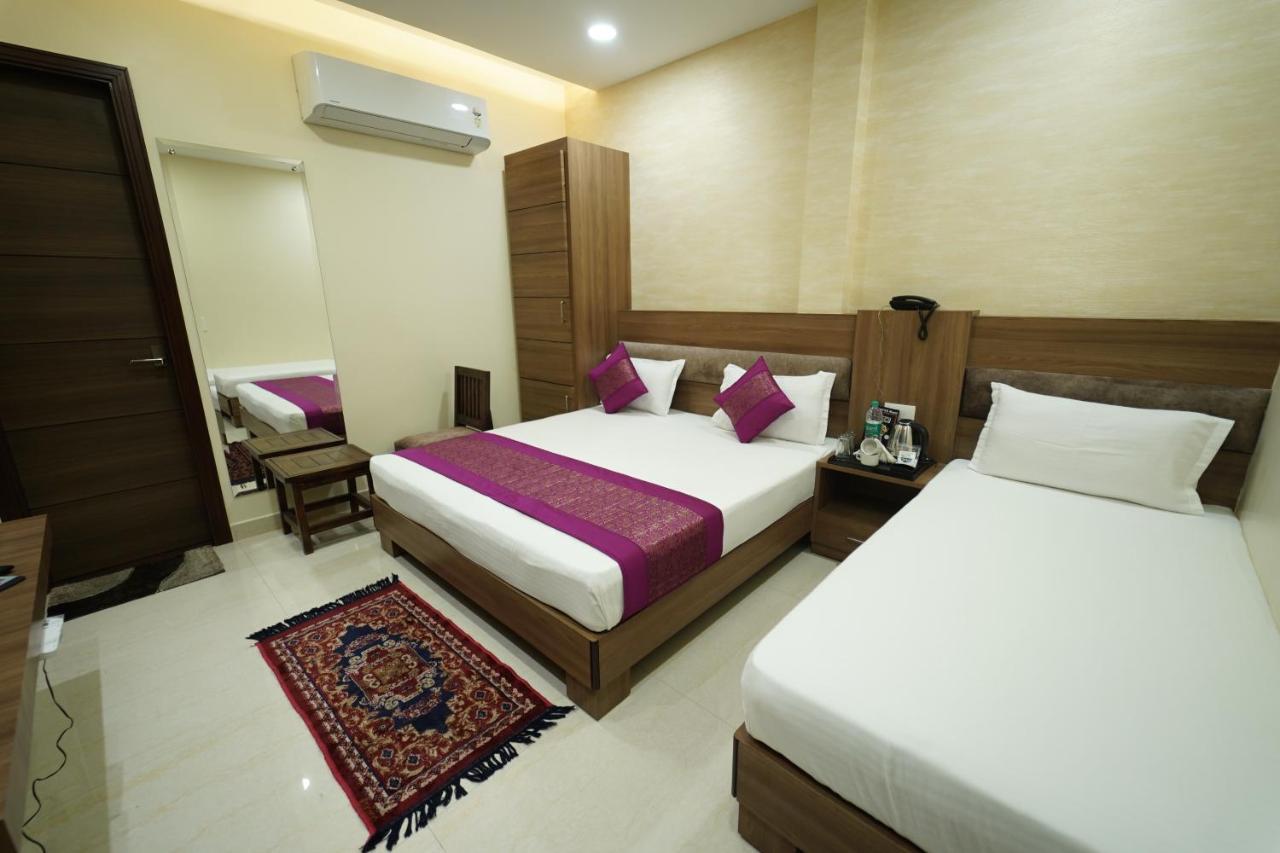 Triple Room with Bathroom