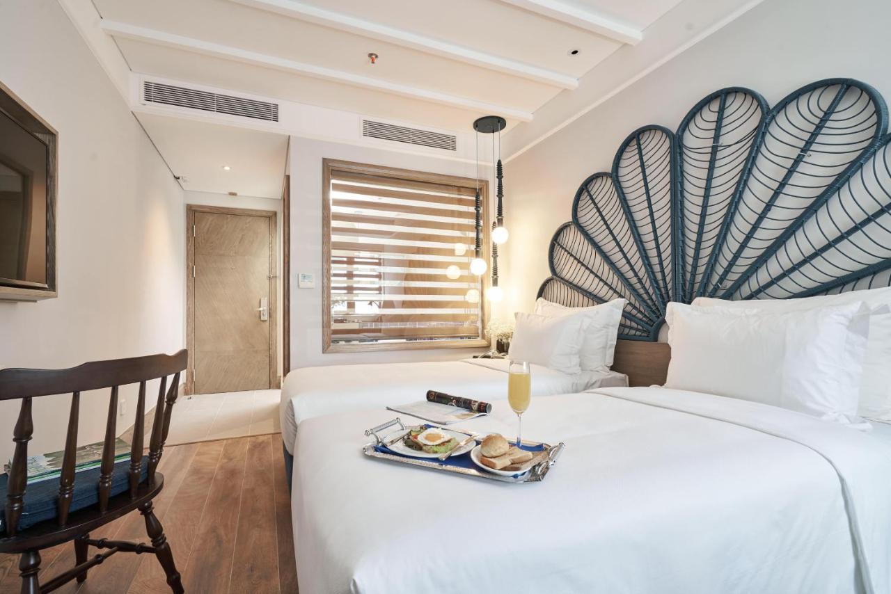 Executive Double or Twin Room with Bathtub & City View – Free 01 Cocktail per Room