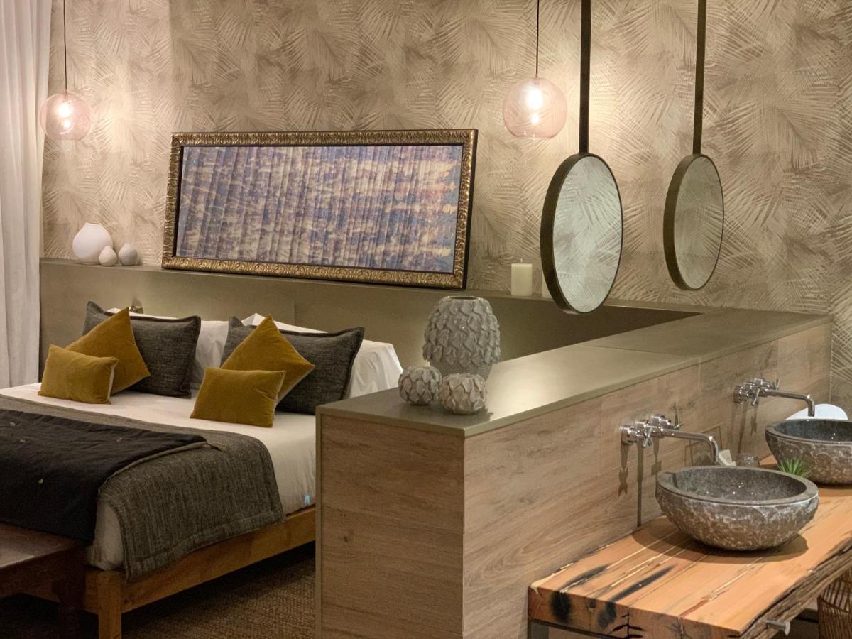Deluxe King Suite