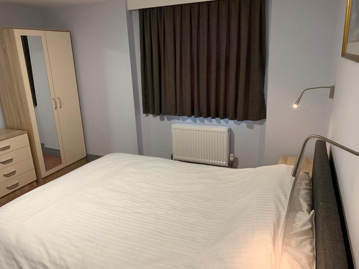 Double or Twin Room with Shower