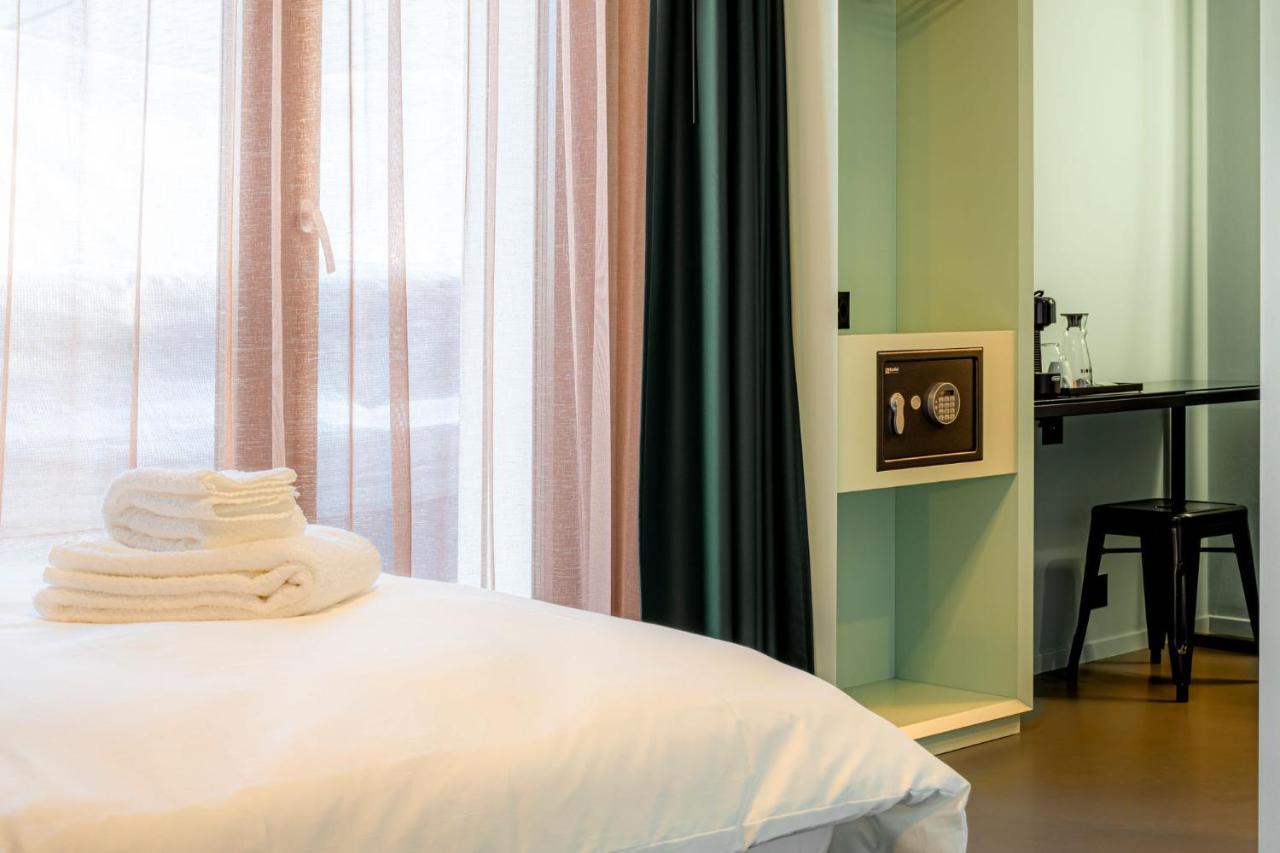 Single Room Balcony