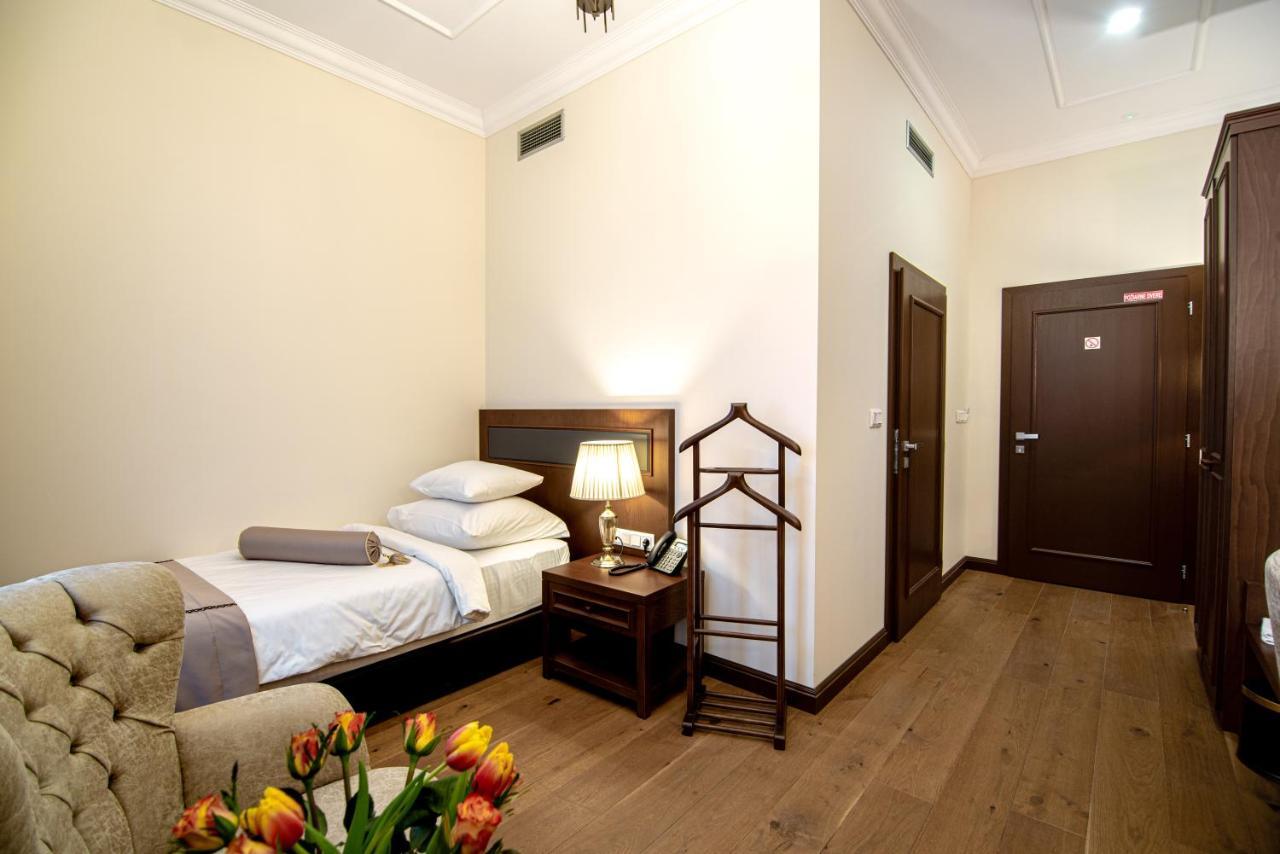 Single Room - Disability Access
