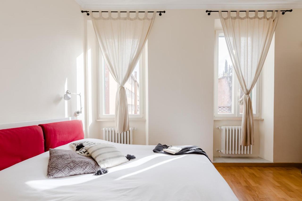 Double Room,978704398:JPEG