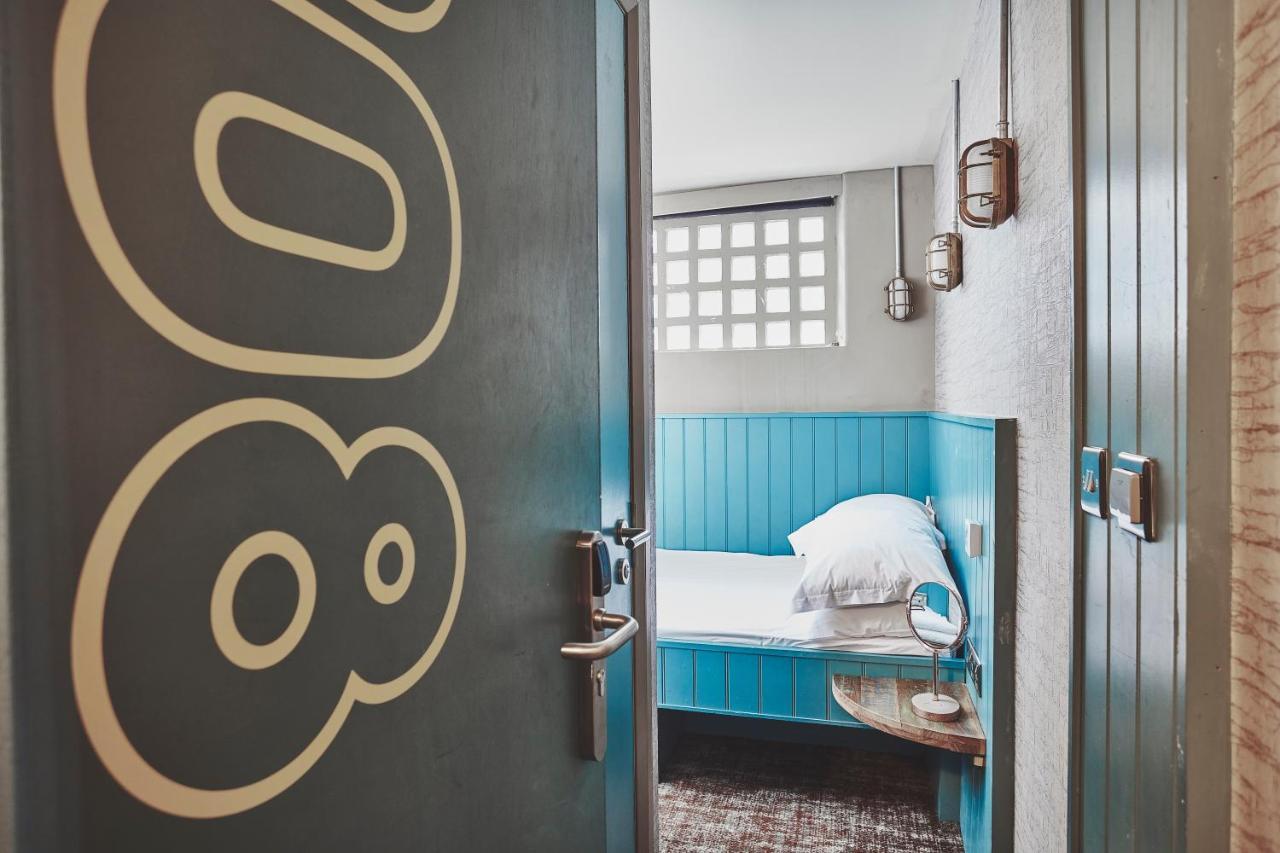 Double Room with Private External Bathroom,979070233:JPEG