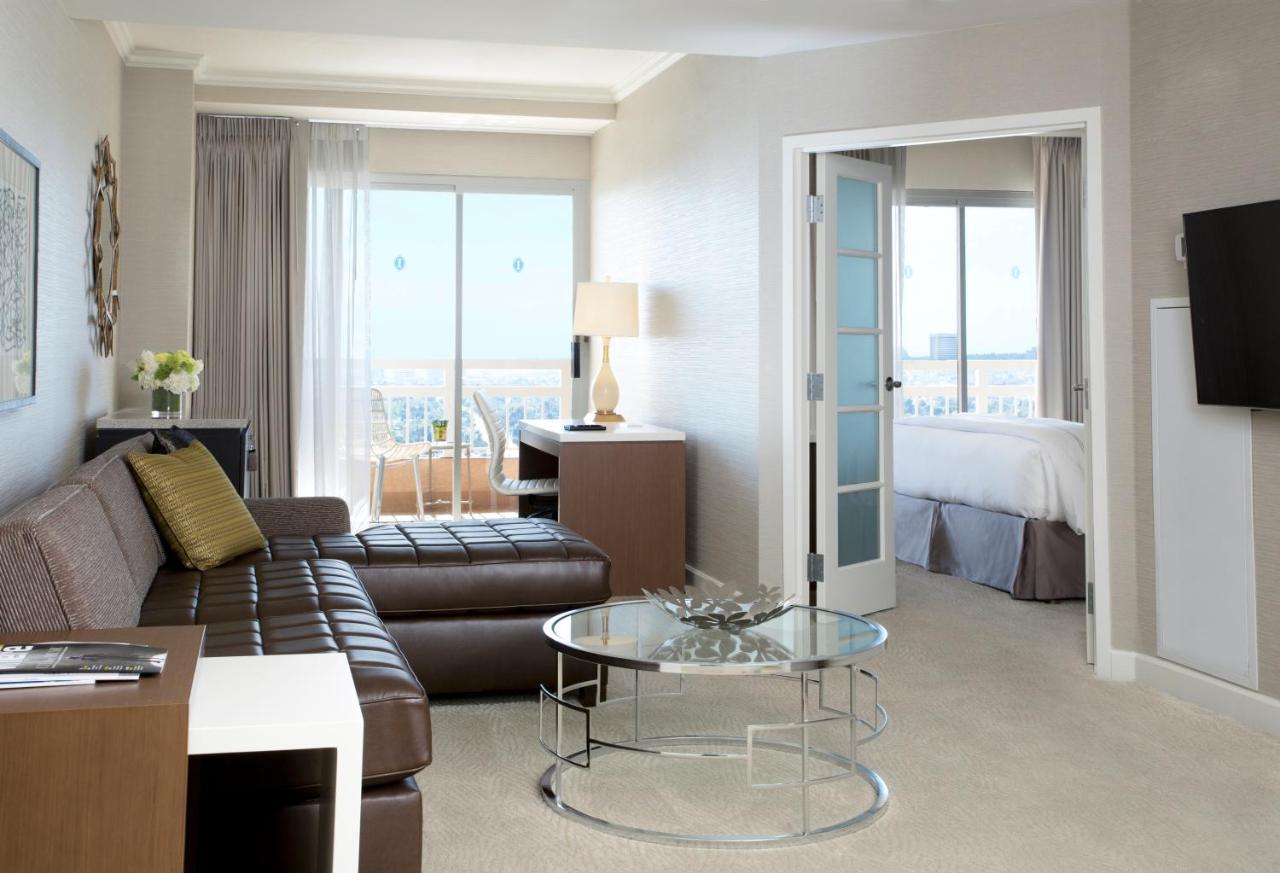 Suite Executive 1-Kamar Tidur dengan Balkon