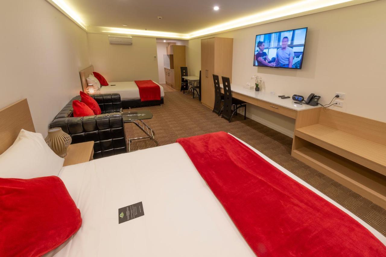 Large Two Queen Bed Studio,980043460:JPEG