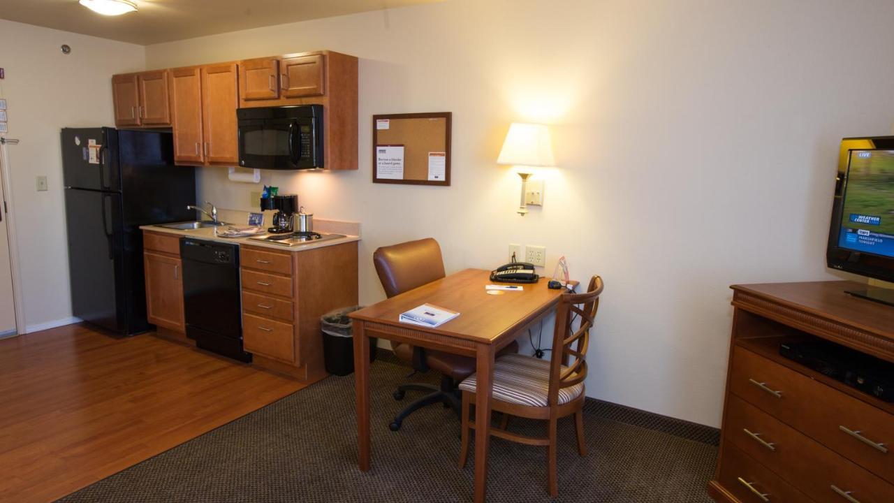 Queen Studio Suite