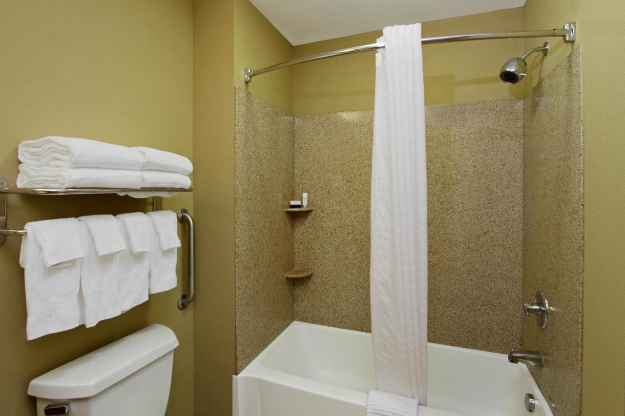 One-Bedroom King Suite