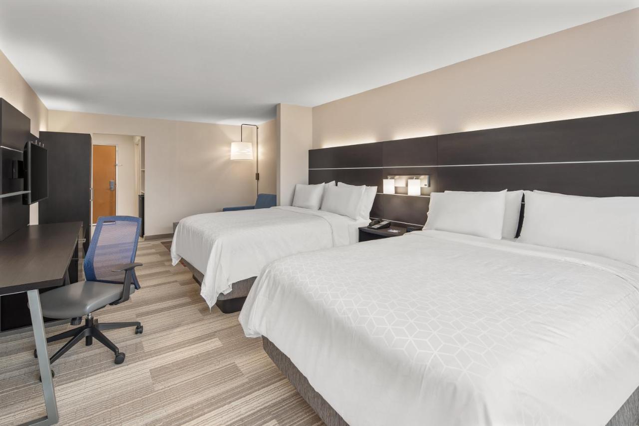 Suite with Two Queen Beds
