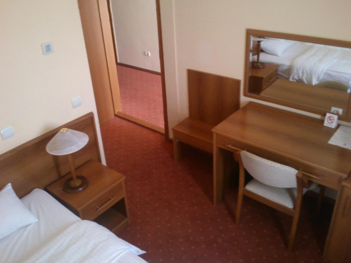 Economy Single Room