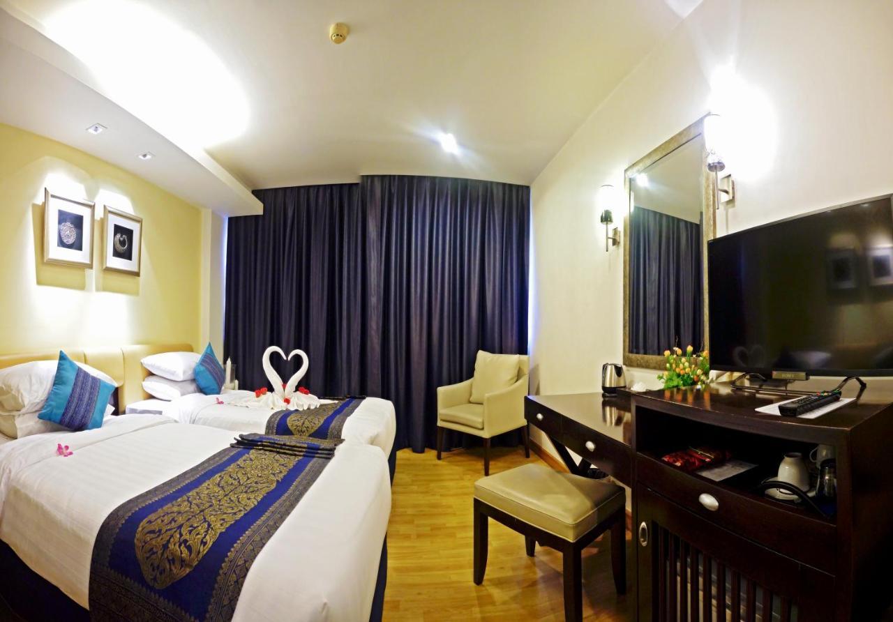 ห้องดีลักซ์เตียงใหญ่หรือเตียงแฝดพร้อมวิวเมือง