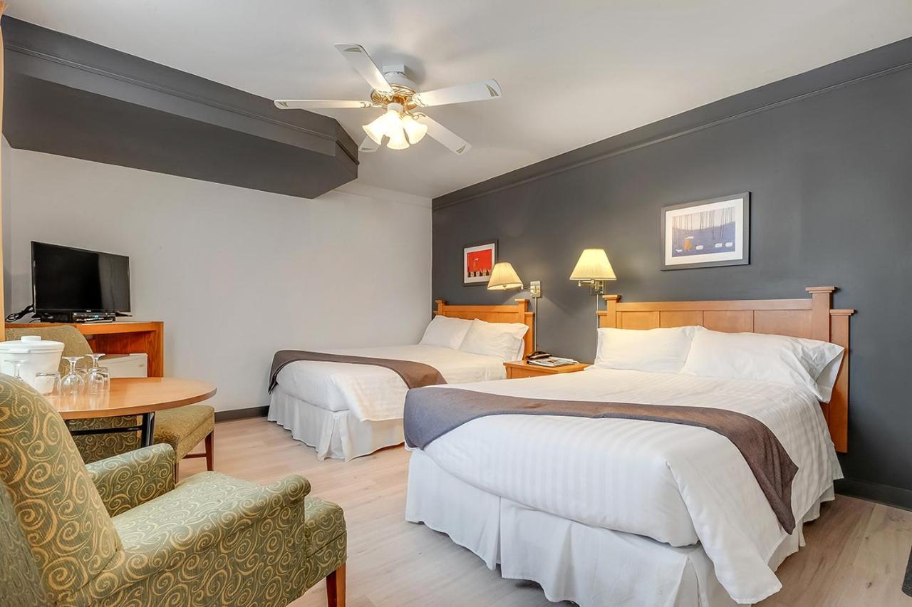 Double Room with Two Double Beds