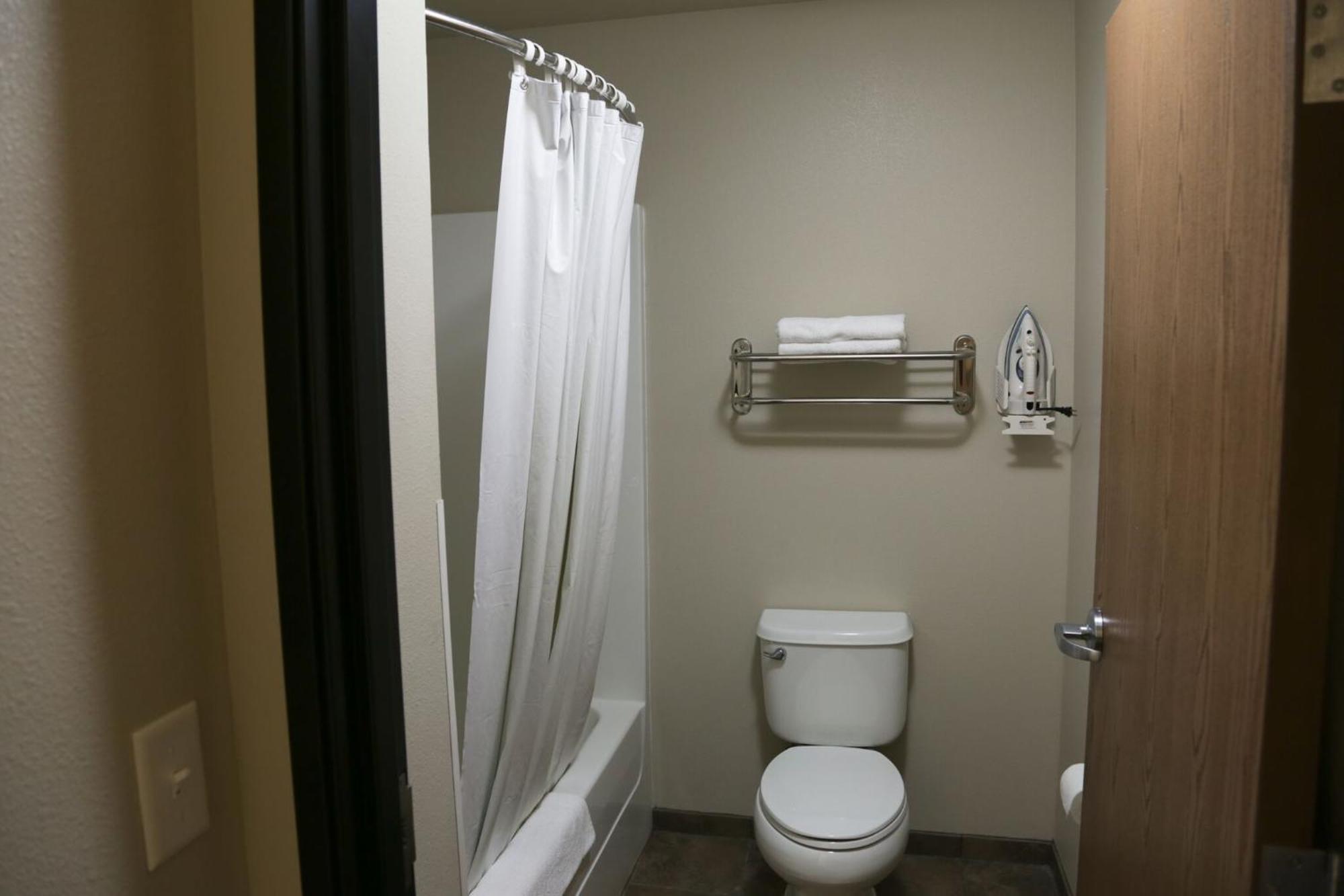 King Room Non-Smoking Non Pet Friendly