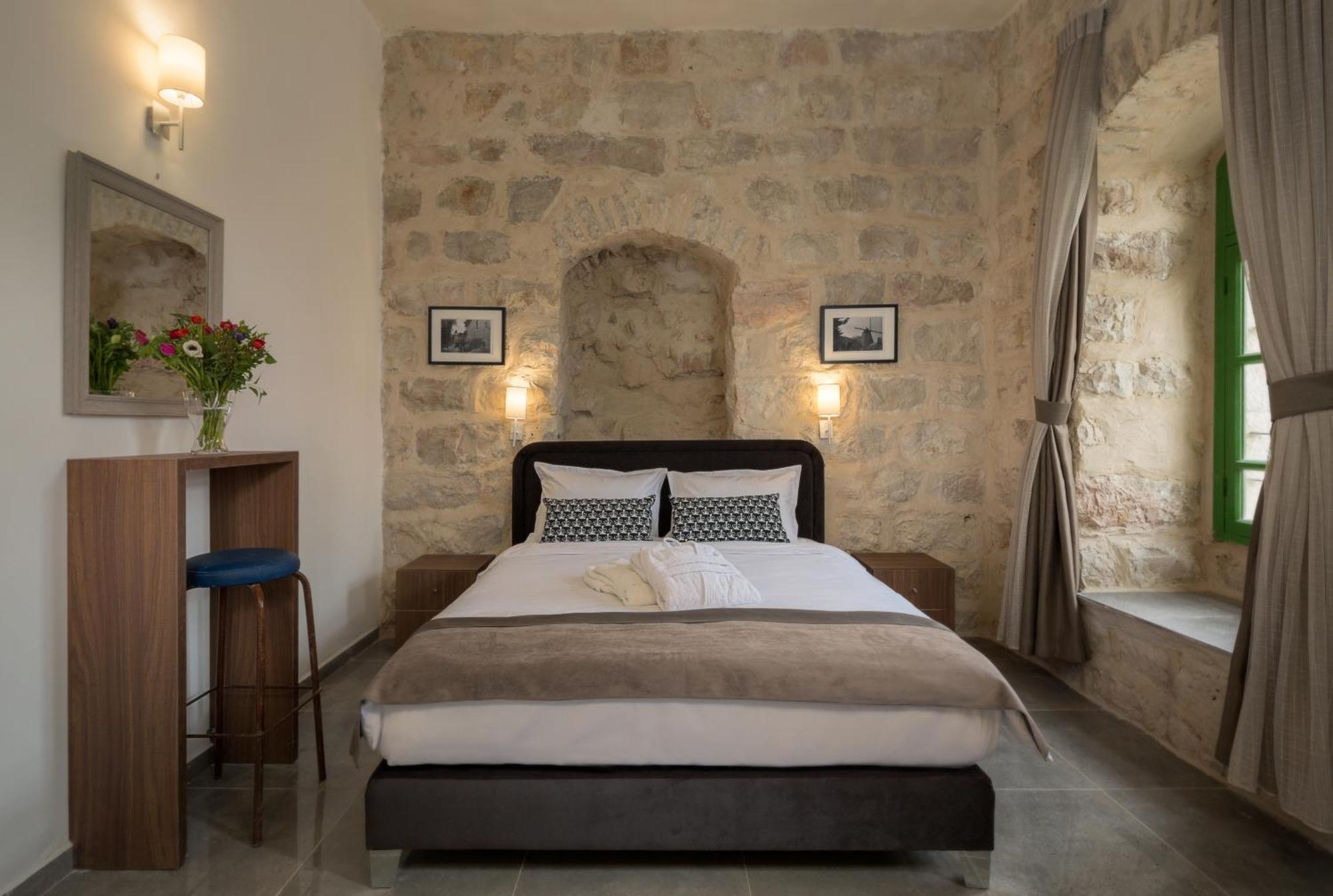 Classic Room with Balcony