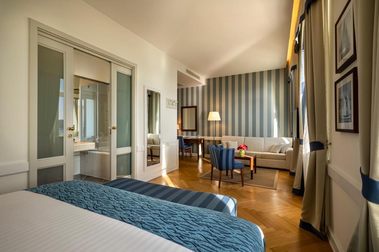 Junior Suite for 2+1 Seaview - Villa Nicoletta