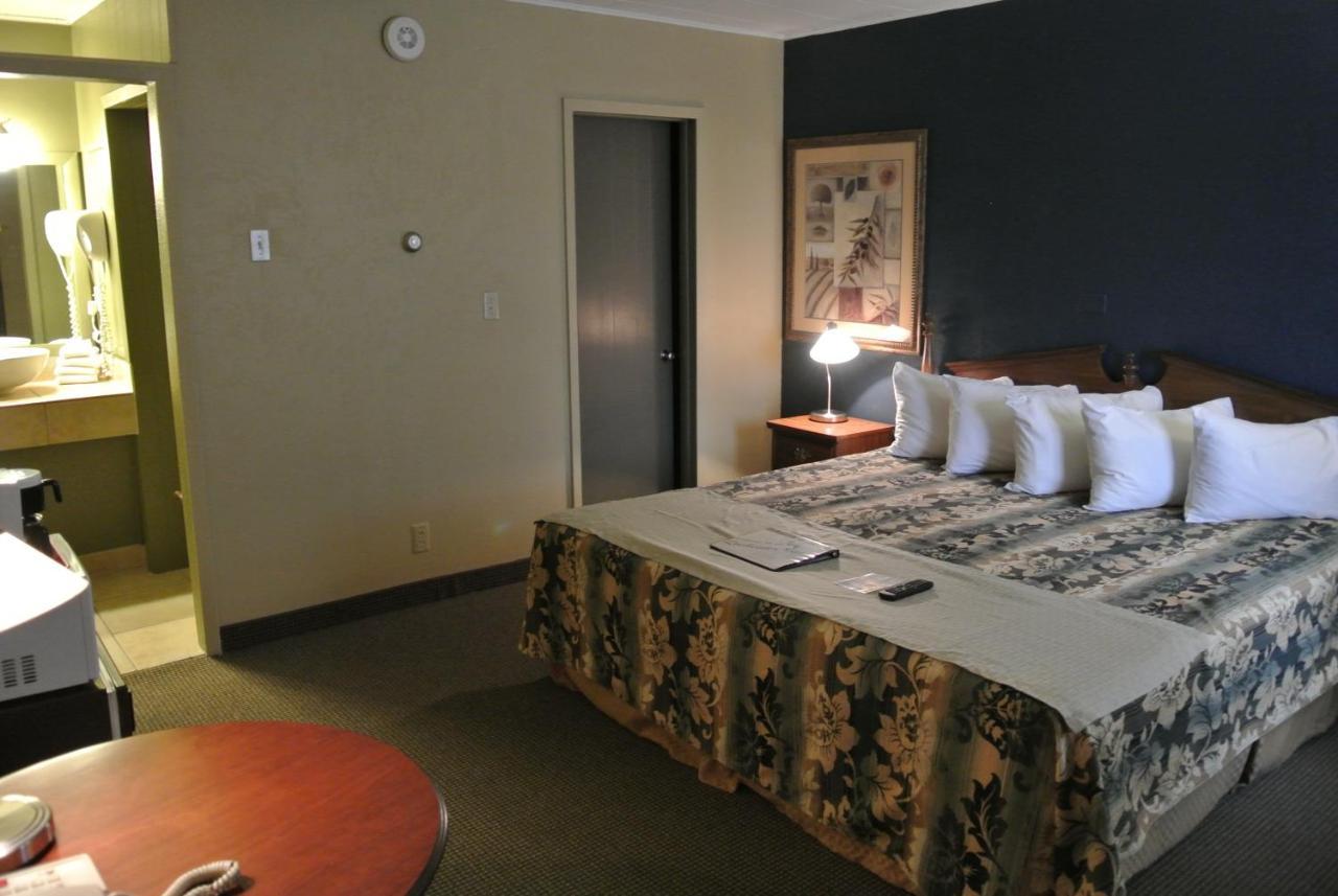 Queen Room Non-Smoking