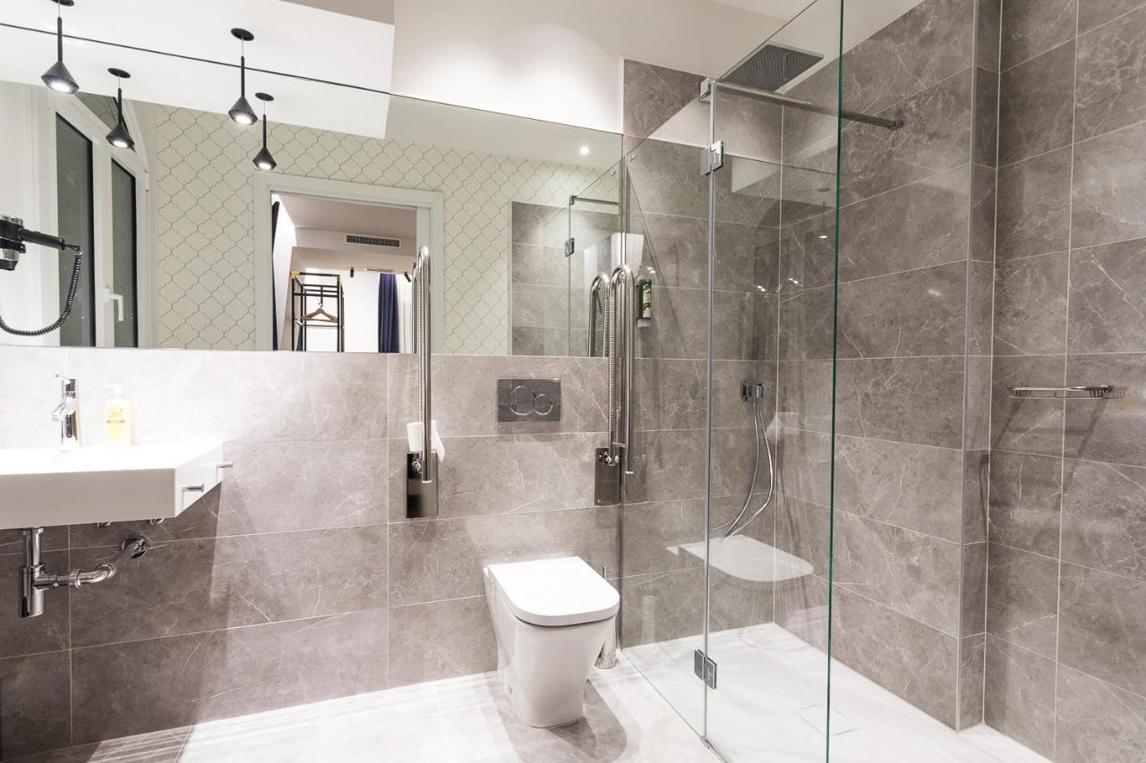 Double or Twin Room with Terrace