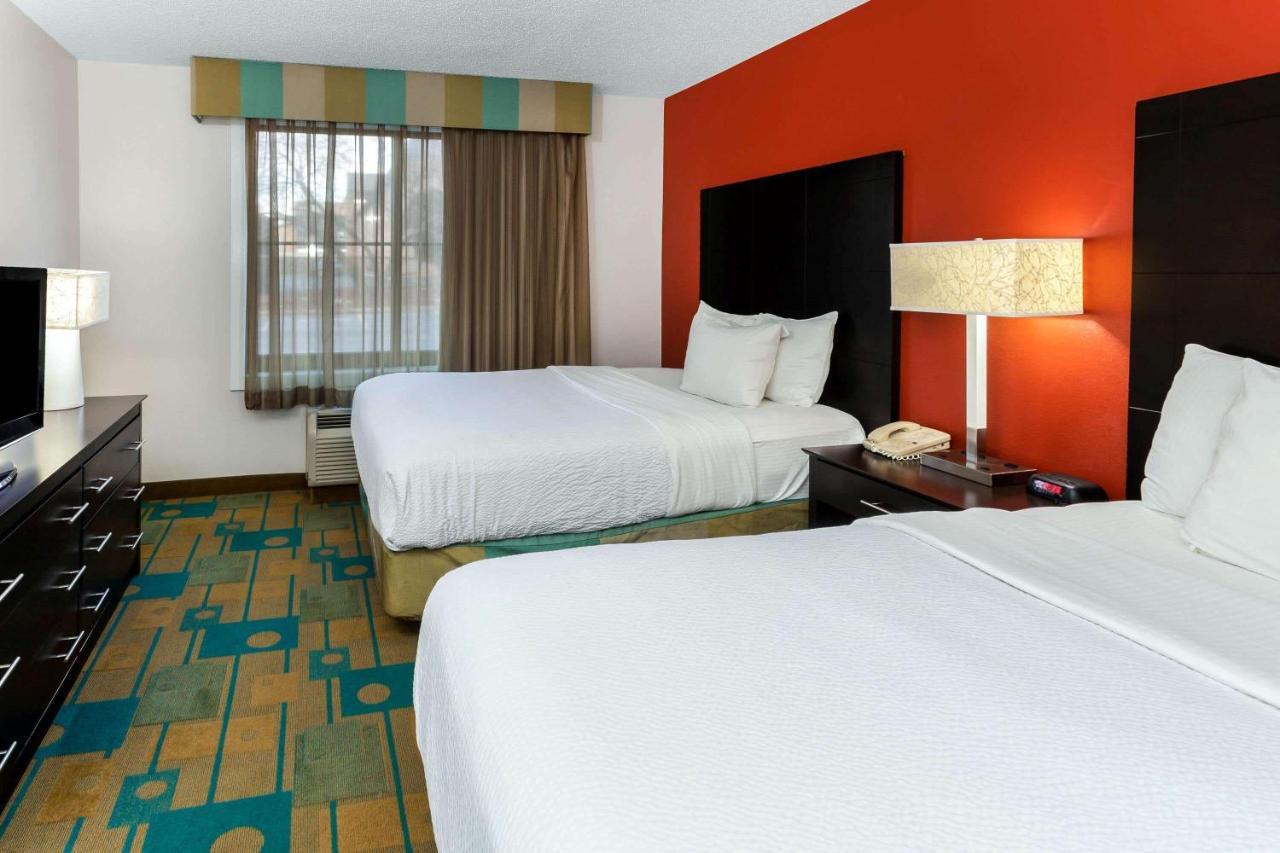 Executive Double Suite with Two Double Beds