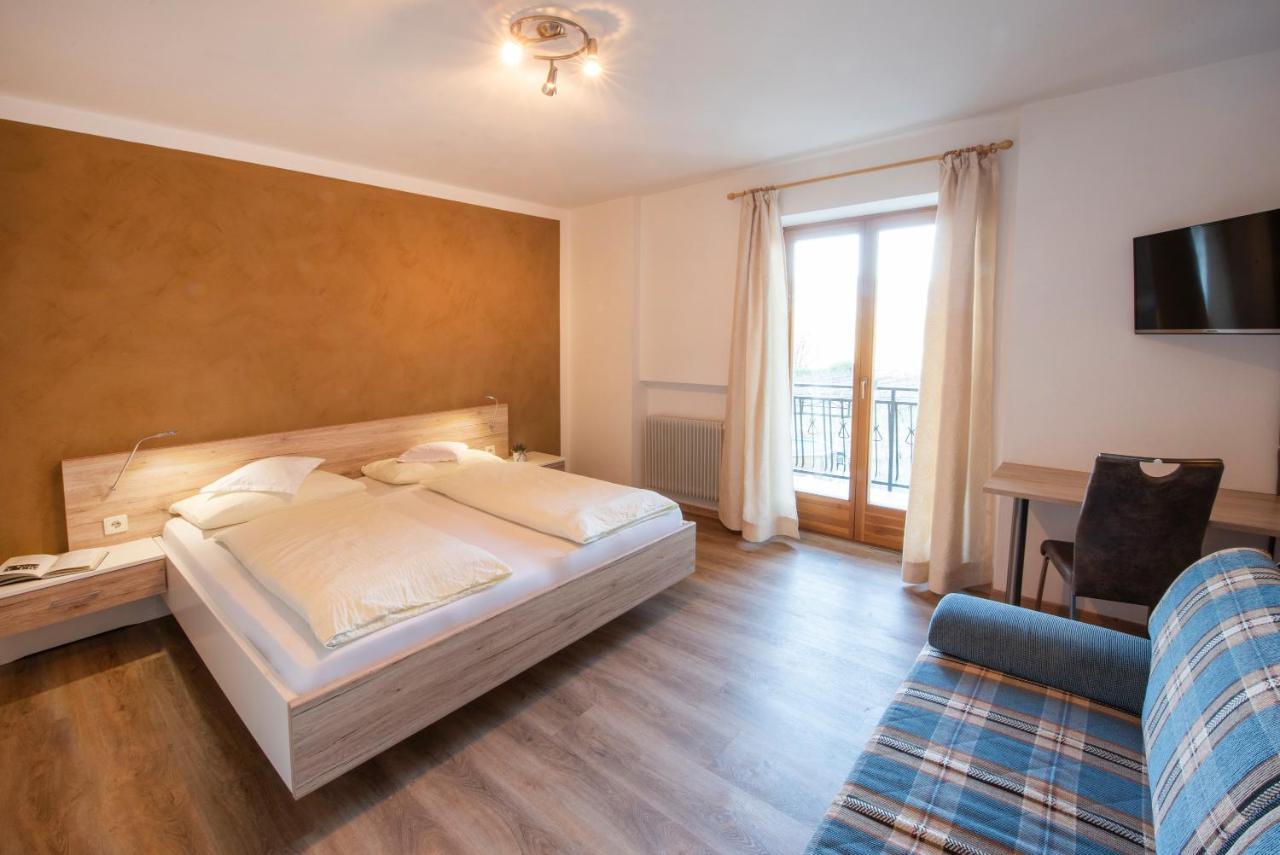 Double Room Mountain View