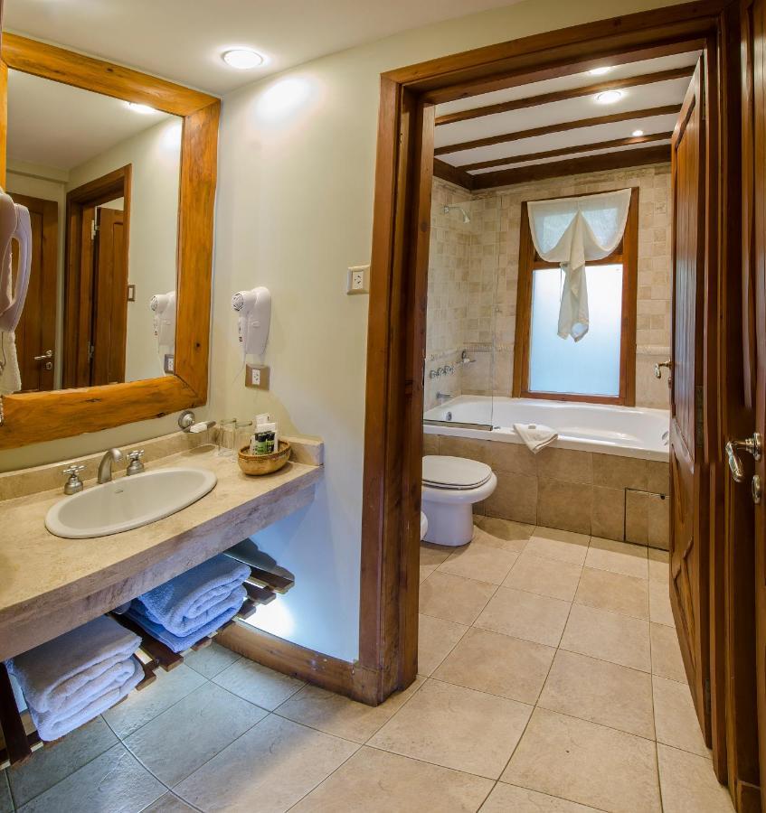 Suite with Kitchenette,990422371:JPEG