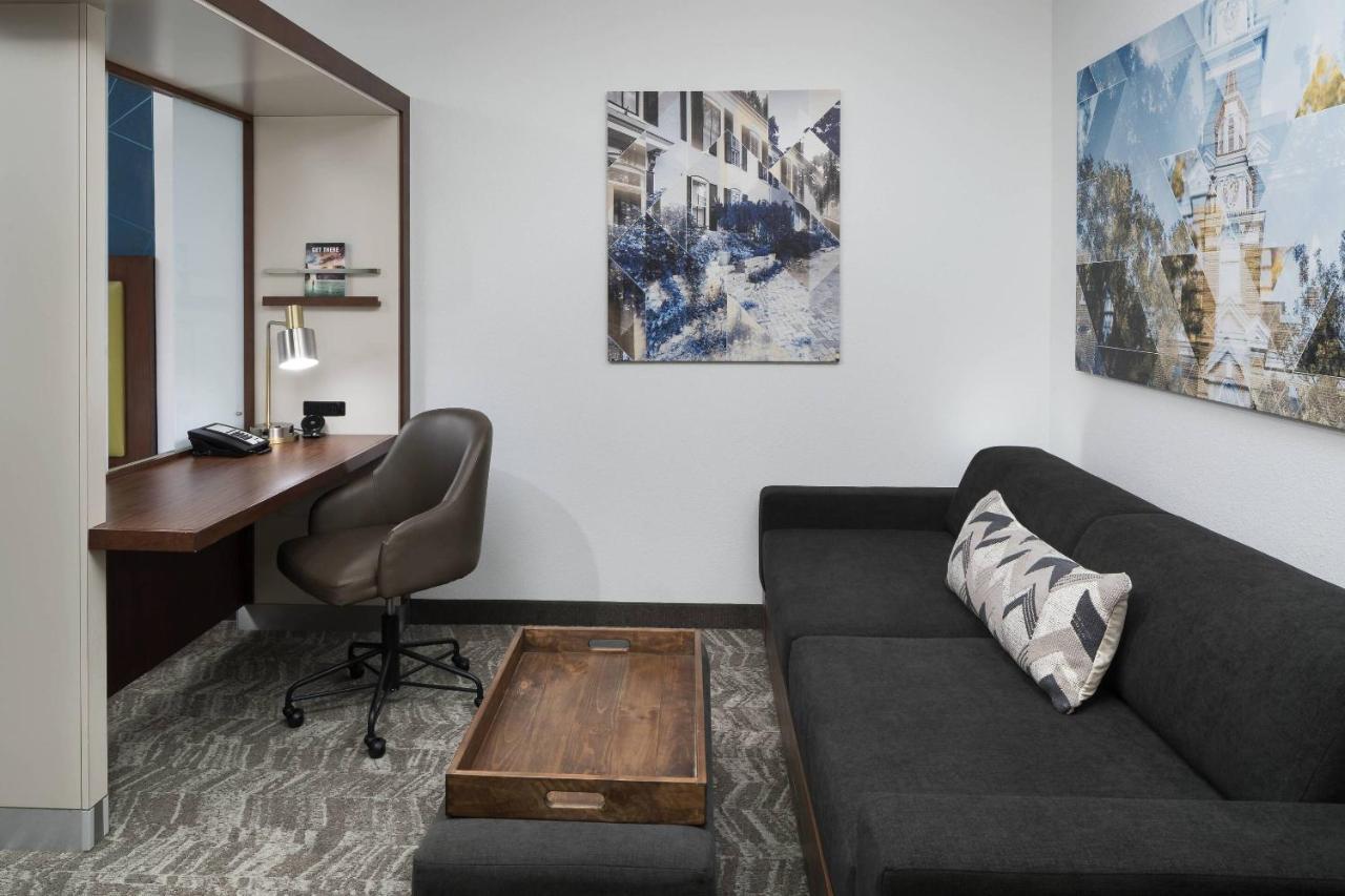 Suite with Two Queen Beds - Hearing Accessible