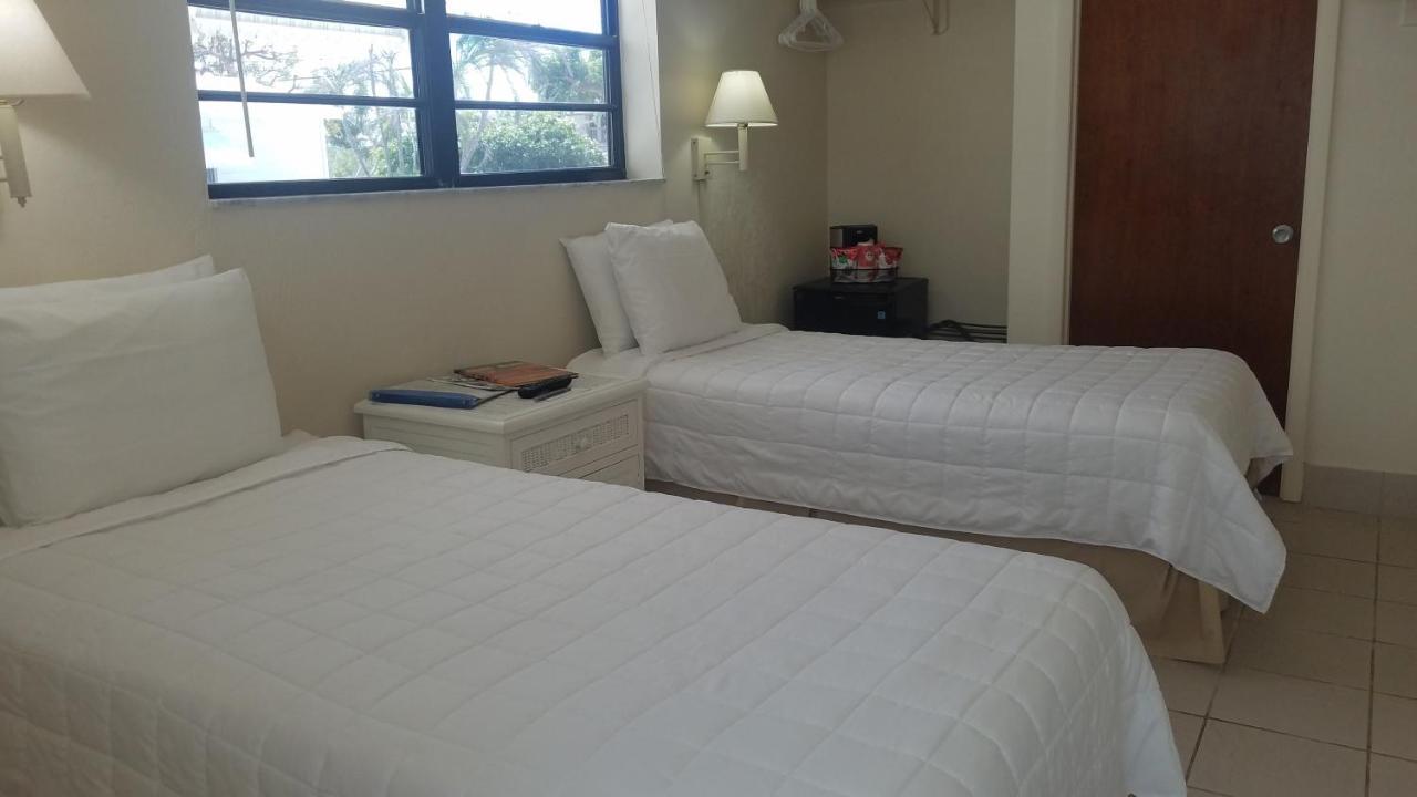 Small Twin Room