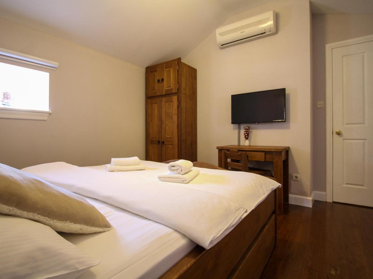 Suite with Balcony,1656172860:JPEG