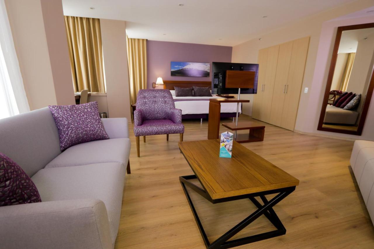 Superior King Suite