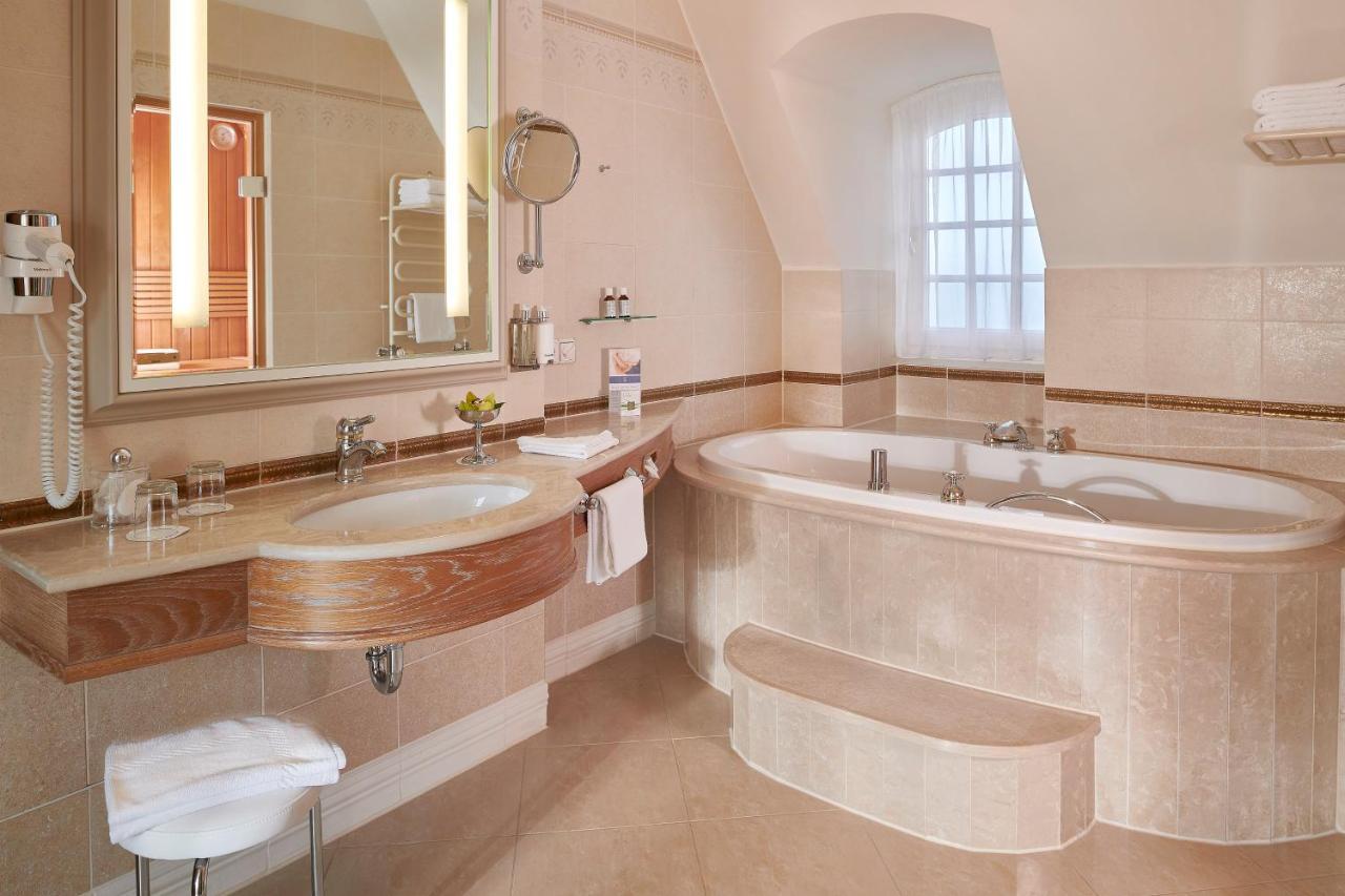 Suite with Sauna