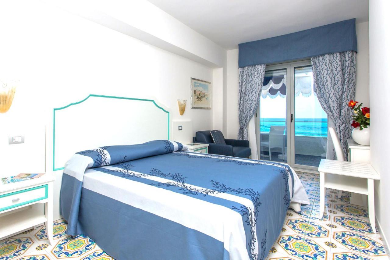 Comfort Double Room with Sea View